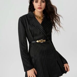 NWT Pinstriped Cider split button Blazer dress in size Large